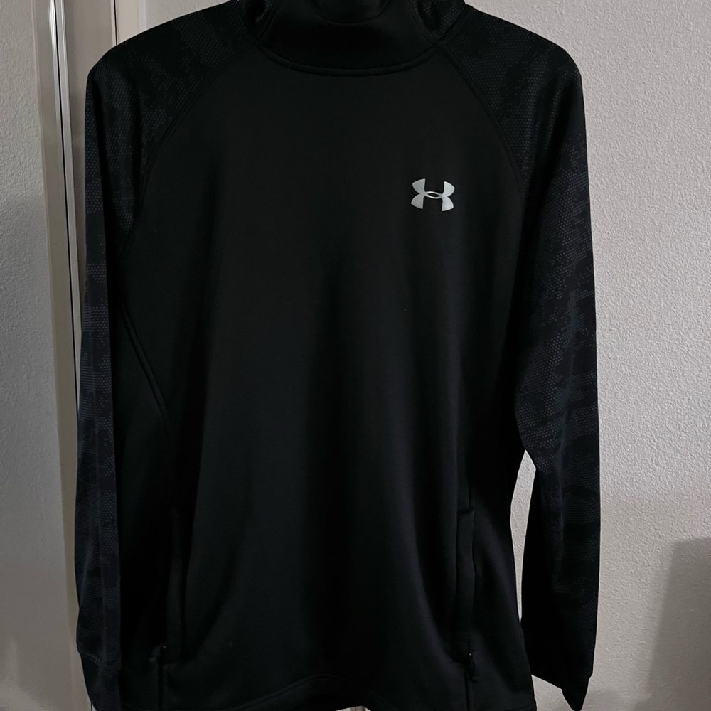Under Armour Black Sweatshirt